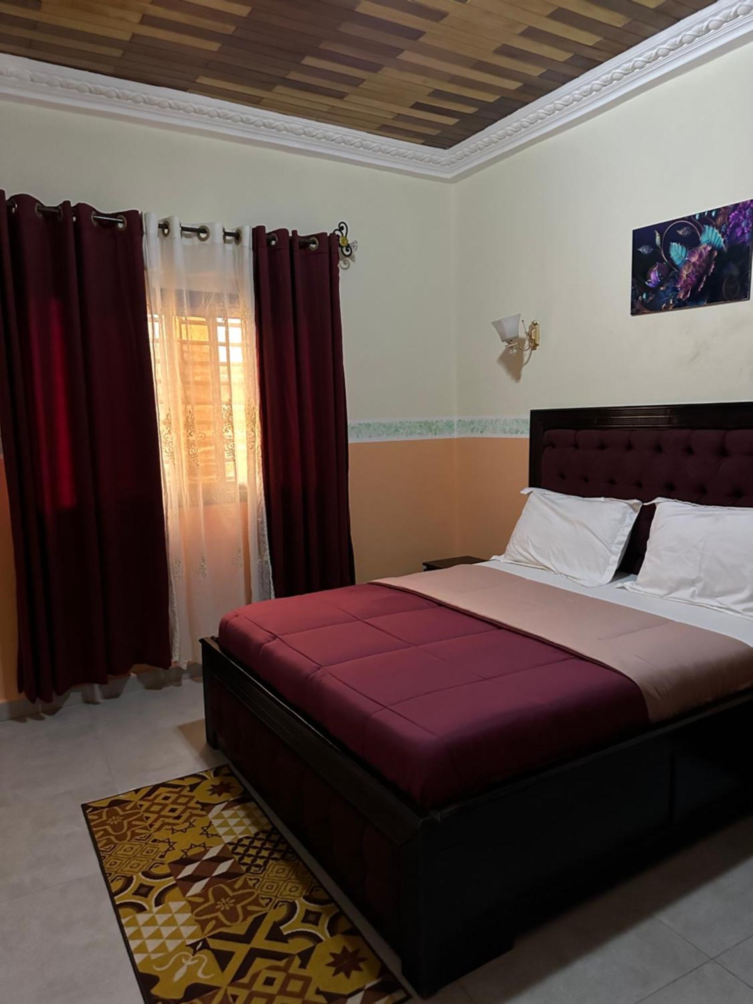 Residence Timo Yaoundé Екстериор снимка