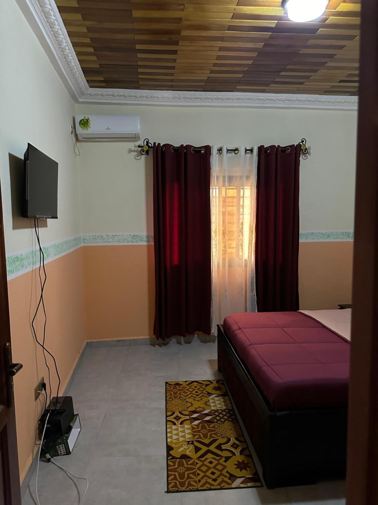 Residence Timo Yaoundé Екстериор снимка